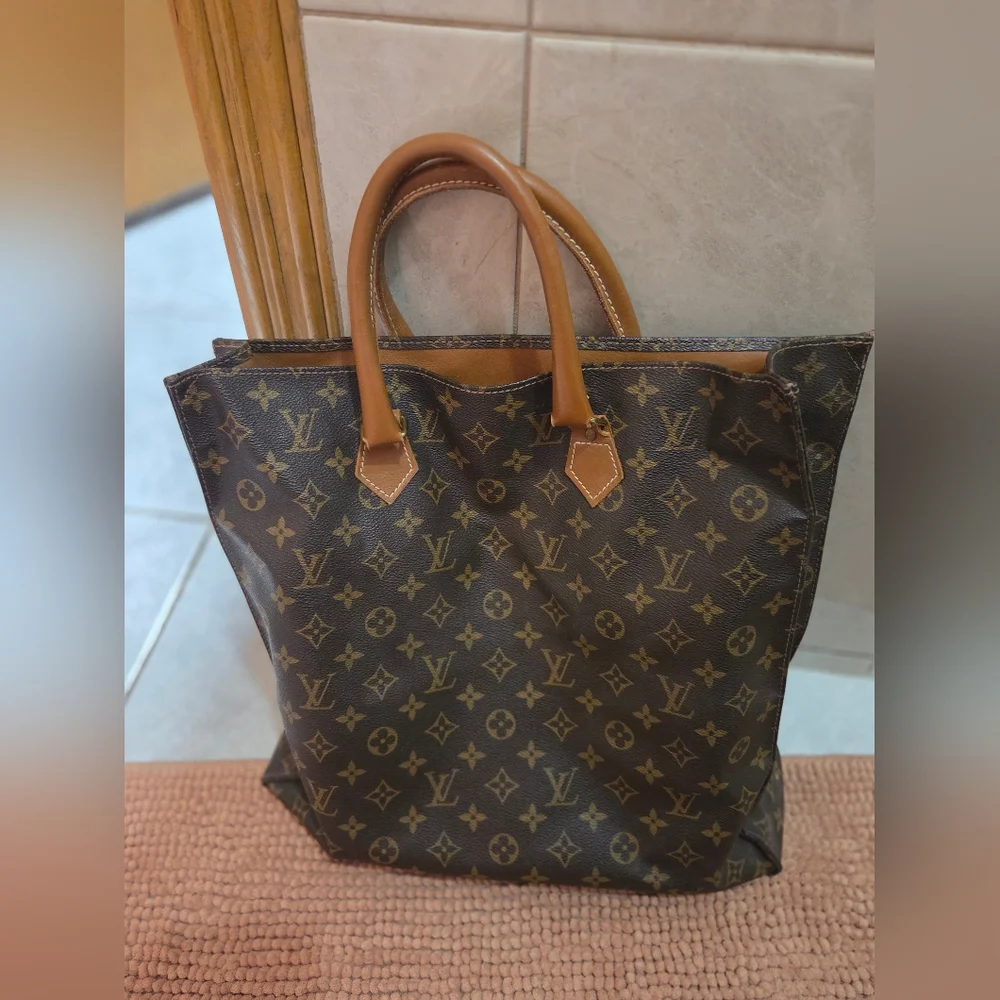 Louis Vuitton Monogram French Company Sac Plat Tote Bag | Vintage - Picture 9 of 13